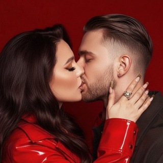 Поцелуй на фото 💋 — Telegram Bot {{ $bot->code }}