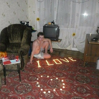 Логотип телеграм канала @aayyyyfffff — занюхал аскорбинку