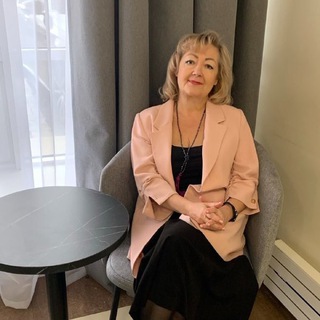 Логотип телеграм канала @advokat_v_dele — Елена Солодовникова - юрист по банкротству