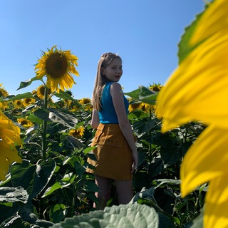 Логотип телеграм канала @afirmacii — Повелителька книжок Флоріана👑