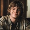 Логотип телеграм канала @ahsfilmsss — adorahs 🦇 american horror story