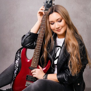 Логотип телеграм канала @ailie_freeman — Айли Фриман 🎸| Автор