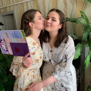 Логотип телеграм канала @aimeeeeerr — 𝙰𝙸𝙼𝙴𝚁 𝙲’𝙴𝚂𝚃 𝙰𝙶𝙸𝚁