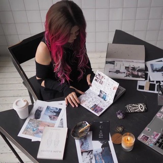 Логотип телеграм канала @airelement_stars — AIR.LIFE