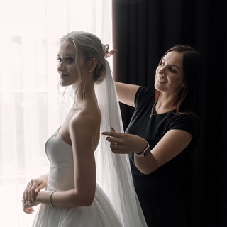 Логотип телеграм канала @aivorywedding — Без паники, я ФЕЯ 🖤