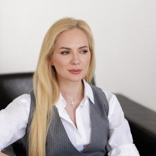 Логотип телеграм -каналу aleksandra_rudchenko — Нотаріус Рудченко Київ