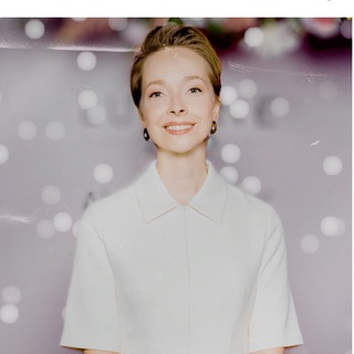 Логотип телеграм канала @alenasurinovich — Психолог тоже человек 🤪 или I (don’t) know how she does it V2.0🤷‍♀️