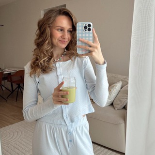 Логотип телеграм канала @alina_veretelnikova — Alina_Veretelnikova