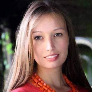 Логотип телеграм канала @alisabiriukova — Алиса Бирюкова