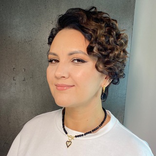 Логотип телеграм канала @alsushaznaet — Алсуша про НЕЙРОСЕТИ, КОНТЕНТ, ТРАФИК И ПРОДАЖИ