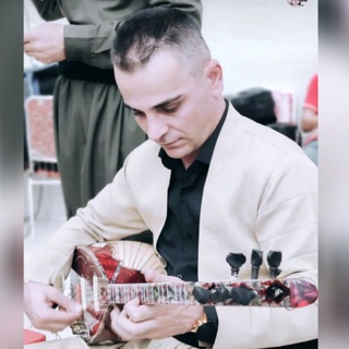 لوگوی کانال تلگرام amir_ahmadi_saz_tel — 𝗔𝗺𝗶𝗿 𝗔𝗵𝗺𝗮𝗱𝗶 𝗦𝗮𝘇 🎸♪