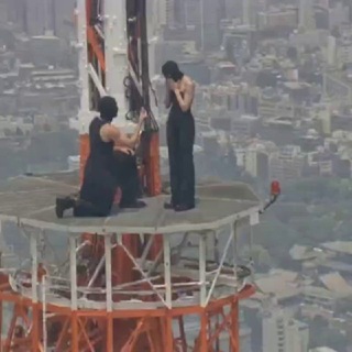 टेलीग्राम चैनल का लोगो angelanikolau_ivanbeerkus_story — Angela Nikolau and Ivan Beerkus Empire State Building Story