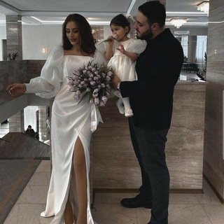 Логотип телеграм канала @anmoments — ᴀɴᴍᴏᴍᴇɴᴛs ✈