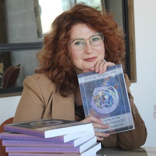 Логотип телеграм канала @annagerberlessin — Сны с Анной Гербер Лессин