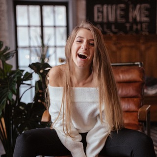 Логотип телеграм канала @annayhany — YhanyAnna