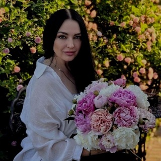Логотип телеграм канала @anny_piony — О пионах с любовью...