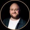 Логотип телеграм канала @answerhouse — Первый по новостройкам | Евгений Удовенко | Москва