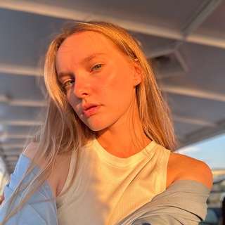 Логотип телеграм канала @anyaalbertovnaa — Аня вдохновляет на продажи💸