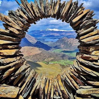 Логотип телеграм канала @artefact108 — Art и Факты