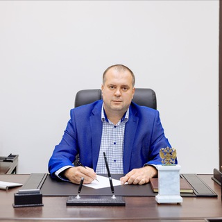 Логотип телеграм канала @averinvladimiradvokat — Адвокат Владимир Аверин
