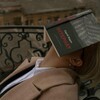 Логотип телеграм -каналу awaveofliterature — Диригентка хвиль 🌊