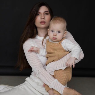 Логотип телеграм канала @baby_outfitt — Мне красиво!