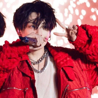 Логотип телеграм канала @bangtan_shopi — 𝐲𝐮𝐧𝐥𝐢 𝐁𝐚𝐧𝐠𝐭𝐚𝐧-𝐬𝐡𝐨𝐩🎸