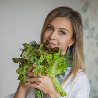 Логотип телеграм канала @beamazinggirl — helenas_nutrilady 🥗🥦🍓