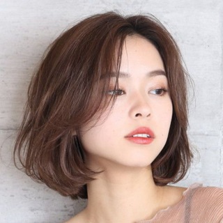 Логотип телеграм канала @beautifulhairstylesarehere — Идеи причёсок | Красивые прически