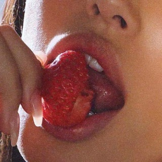 Telegram channel сладость ушкам🍓❤️ logo