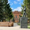 Логотип телеграм канала @birsklove — в бирске любят