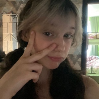 Логотип телеграм канала @blogdavy — ᴅᴀᴠʏ💘