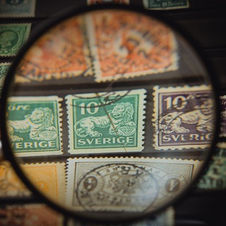 Логотип телеграм канала @bonpourstory — История от купюр