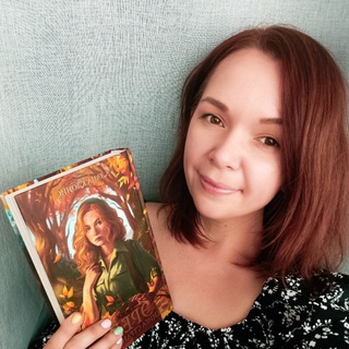 Логотип телеграм канала @bookaholic_ksyu — Книголюбы в сети 📚 Bookaholic_online