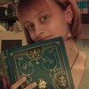 Логотип телеграм канала @bookishbrook — bookish brook • книжный ручей 🦢