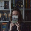 Логотип телеграм канала @bookishhobbit — bookish hobbit | софа 📚