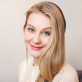 Логотип телеграм канала @booksandfairytales — Анна Гончарова. Сказки, которые помогают.
