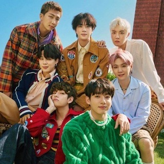 لوگوی کانال تلگرام bts_moment_ir — 𝐒𝐞𝐯𝐞𝐧 𝐧𝐨𝐫𝐦𝐚𝐥 𝐛𝐨𝐲𝐬 😎✌🏻