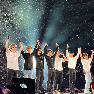 Логотип телеграм канала @btstranslates — BTS SHOW⁷