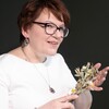 Логотип телеграм канала @burkova_pro_art — Сердечная арт-терапия с Еленой Бурковой