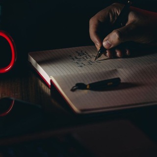 Logo saluran telegram captured_journals — Captured Journals