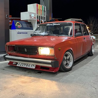 Логотип телеграм канала @carsphoto777 — Фоткаю машины на айфон