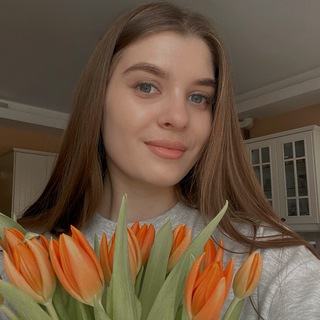 Логотип телеграм канала @ccristinayahontova — Крис про блогинг и фриланс