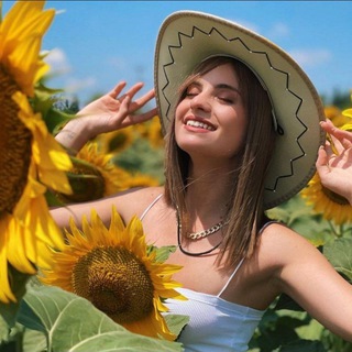 Telgraf kanalının logosu cemresolmazoffiicial — Cemre Solmaz ✓