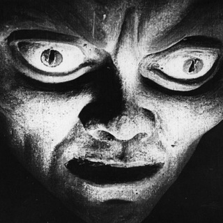 Telegram kanalining logotibi ch1ar0scuro — chiaroscuro