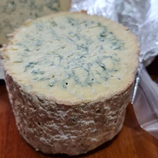Логотип телеграм канала @cheesemarka — Школа Сыроделия Марины Каманиной