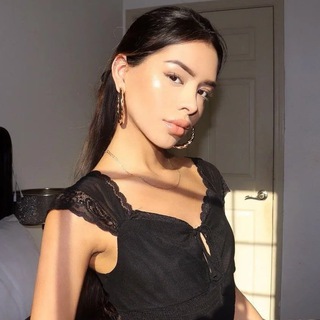 Logotipo del canal de telegramas chicas_argentinas_famosas_fotos - Chicas Argentinas Famosas Calientes Tetas