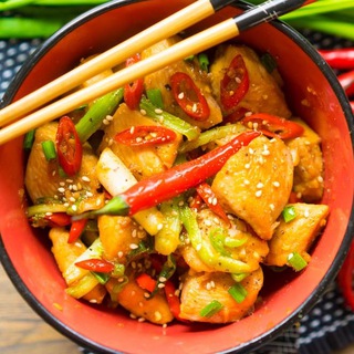 Логотип телеграм канала @chinefood_web — Китайская кухня | Рецепты