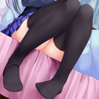 Логотип телеграм канала @chulochki_da — Тянки и чулочки, да?