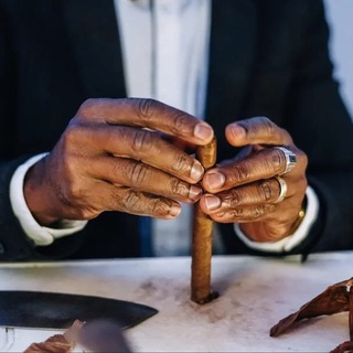 Логотип телеграм канала @cigarroshow — Сигарное шоу